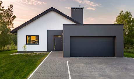 Construction d’un garage pour deux voitures accolé à la maison 